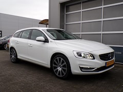 Volvo V60 - 2.4 D5 Twin Engine Special Edition|Xenon|Navi|Memory