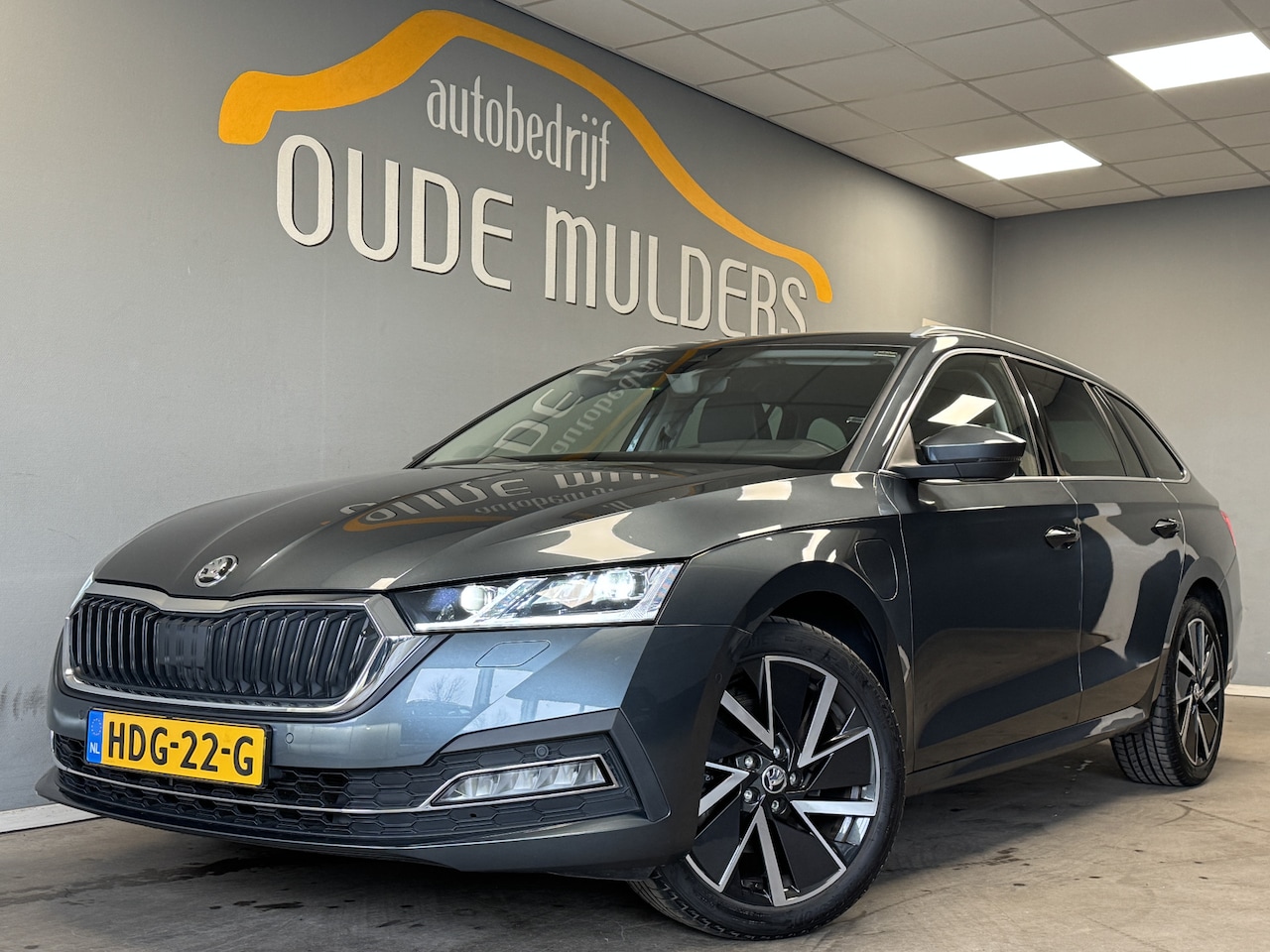 Skoda Octavia Combi - 1.4 TSI iV PHEV Camera/Memoryseats/Stuurwielverwarming - AutoWereld.nl