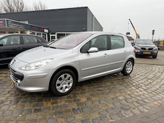 Peugeot 307 - 1.6-16V Premium