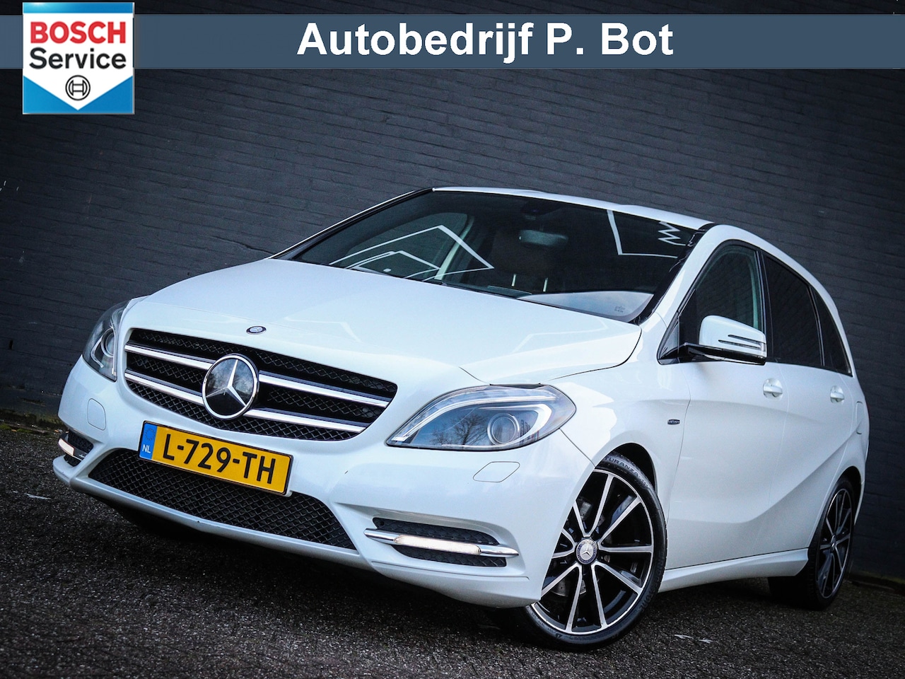 Mercedes-Benz B-klasse - 180 Ambition Navi/Airco/Leder - AutoWereld.nl