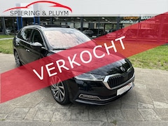 Skoda Octavia Combi - 1.4 TSI iV PHEV Style | Volleder | Pano | Head-Up | Camera