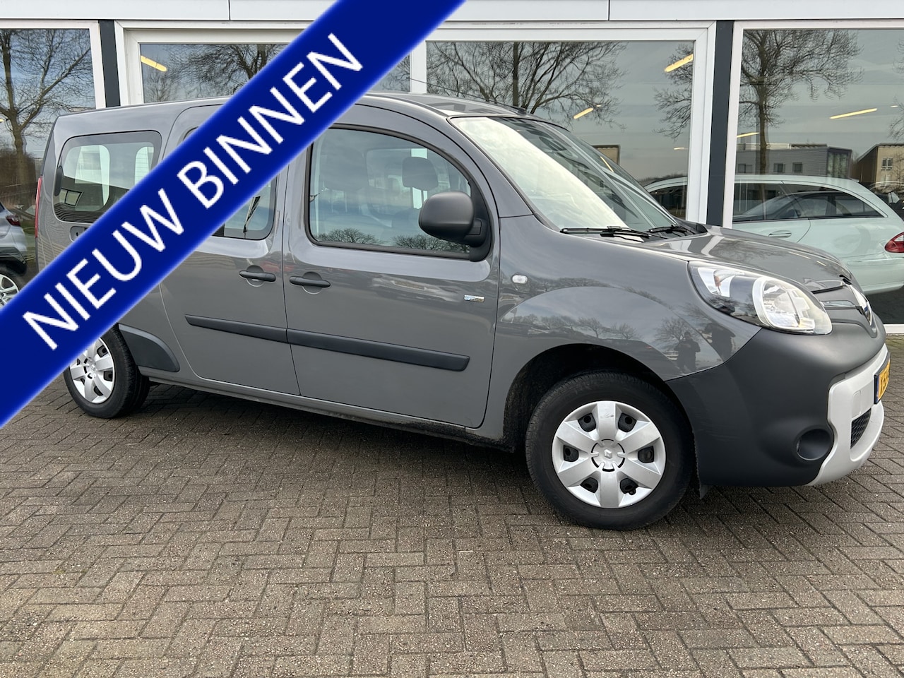 Renault Kangoo Express - Z.E. 50% deal ,- ACTIE 49DKM! / Airco / Schuif deur - AutoWereld.nl