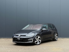 Volkswagen e-Golf - R-Line/Sport, ACC, Dynaudio, Sportstoelen, Virtual/Dash, Sportstoelen, Led, Carplay, Leder