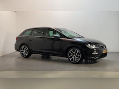 Seat Leon ST - 1.5 TSI FR Business Intense Leder-Stof Stoelverwarming Parkeersensoren