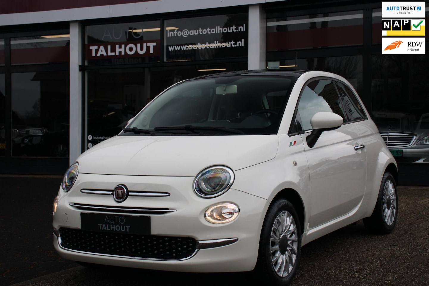 Fiat 500 - 1.2 Lounge - AIRCO, PANORAMADAK, BLUETOOTH, LED - AutoWereld.nl