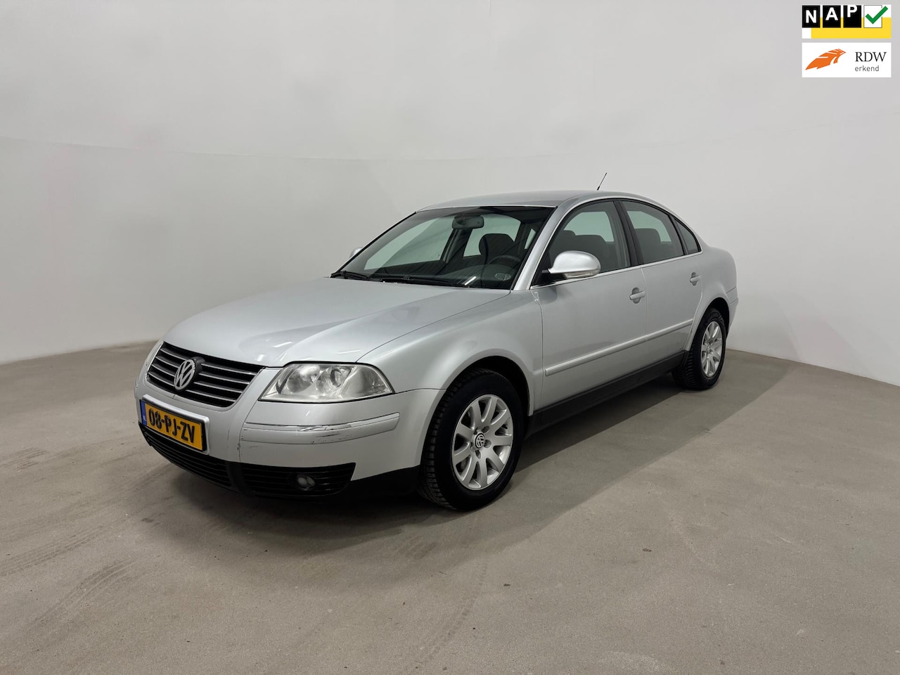 Volkswagen Passat - 2.0 20V Athene / Trekhaak / cruise / clima - AutoWereld.nl