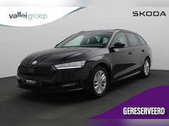 Skoda Octavia Combi - 1.0 e-TSI 110PK DSG Sport Business | Trekhaak | Parkeersensoren voor/achter | Navi | ACC |