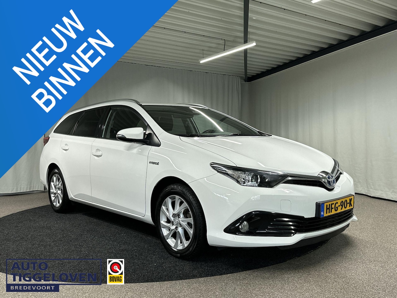 Toyota Auris - 1.8 Hybrid Dynamic Automaat - AutoWereld.nl