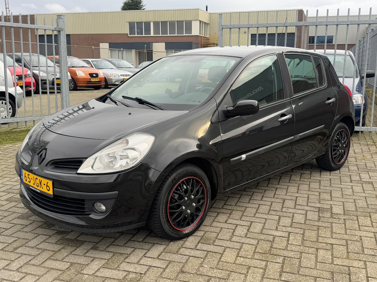 Renault Clio - 1.2 TCE Collection 101PK 5deurs! NL AUTO NAP! Cruise l Airco l Elek pakket l Dealer oh! - AutoWereld.nl