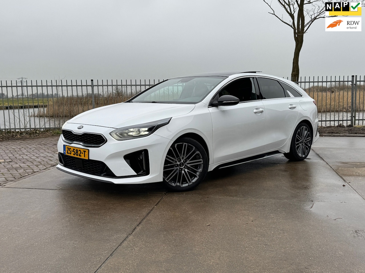 Kia Pro cee'd - 1.4 T-GDI GT-PlusLine | Autm | Navi | Carplay | VOL! | - AutoWereld.nl