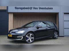 Volkswagen Golf - 1.4 TSI 204pk GTE DSG 5Drs Pano.Dak Leder 18inch LM LED Trekhaak A-Camera DAB *NL auto