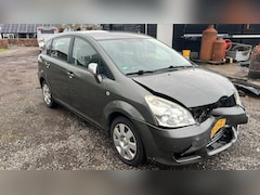 Toyota Verso - 1.6 VVT-i Terra schade