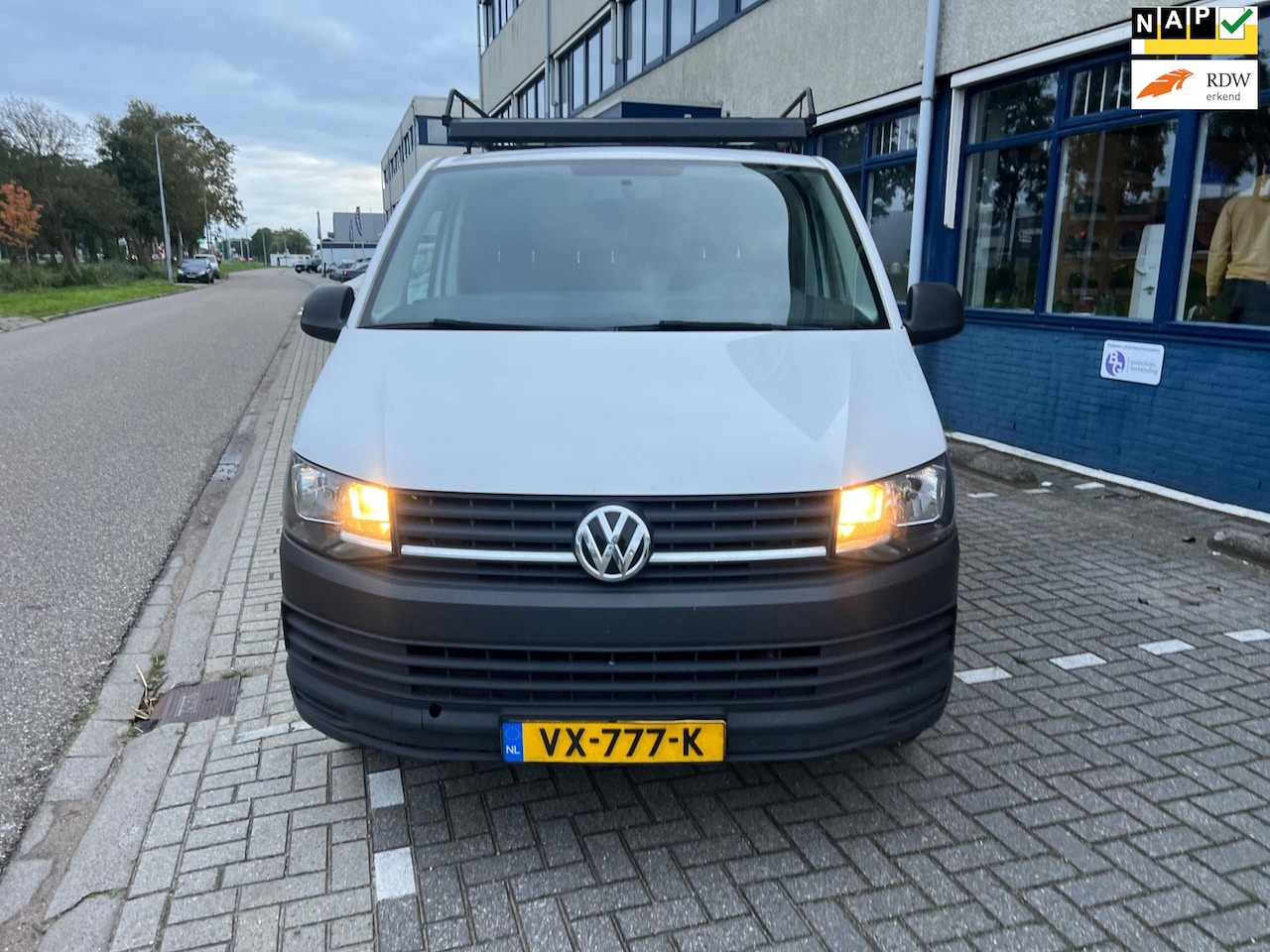 Volkswagen Transporter - 2.0 TDI L2H1 2.0 TDI L2H1 ((( lang model ))) - AutoWereld.nl