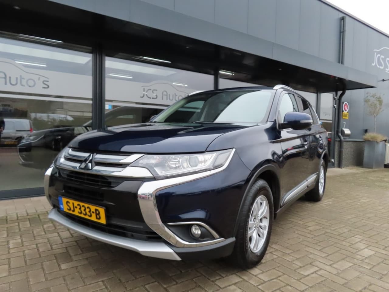 Mitsubishi Outlander - 2.0 business Edition Ecc Apple/C Trekhaak 2018 - AutoWereld.nl