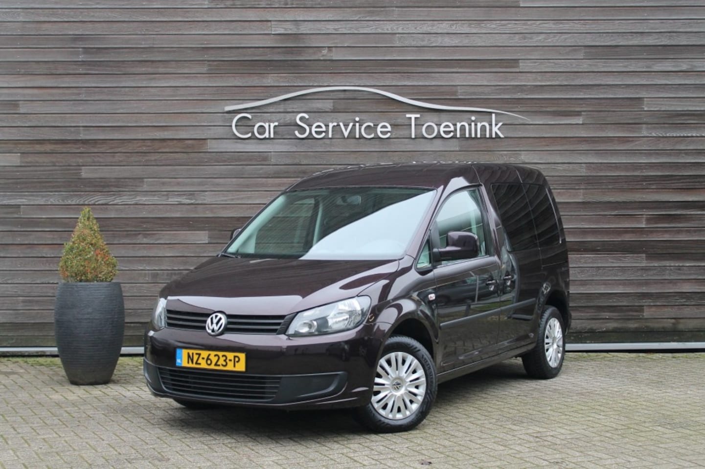 Volkswagen Caddy - 1.2 TSI Trendline 1.2 TSI Trendline, 5 persoons - AutoWereld.nl