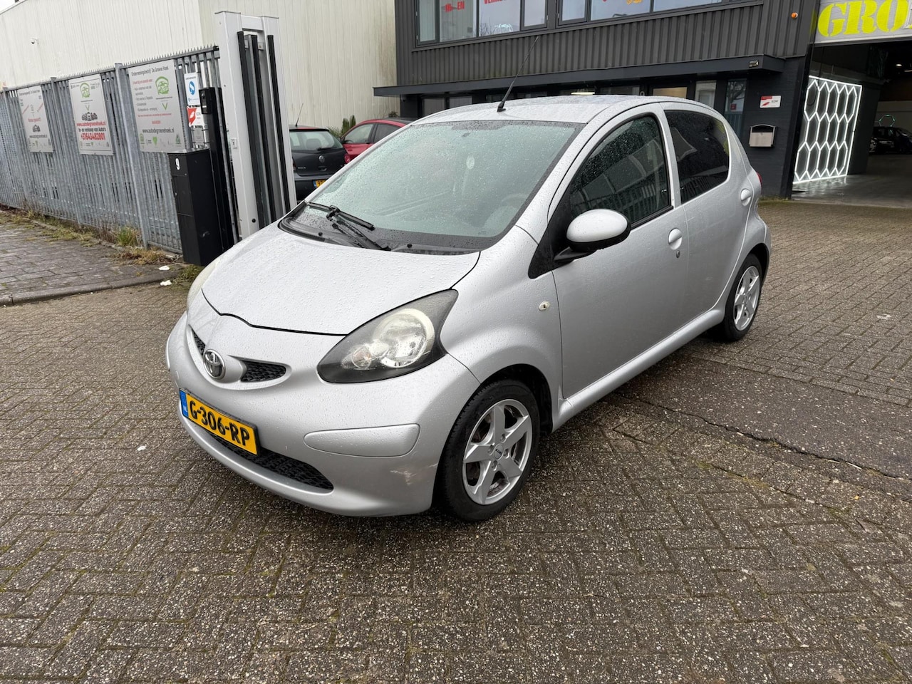 Toyota Aygo - 1.0-12V - AutoWereld.nl