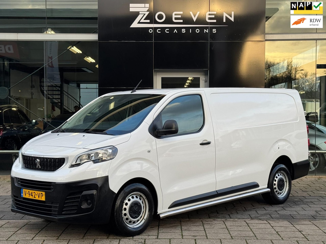 Peugeot Expert - 231S 2.0 BlueHDI 120 Premium 231S 2.0 BlueHDI 120 Premium - AutoWereld.nl