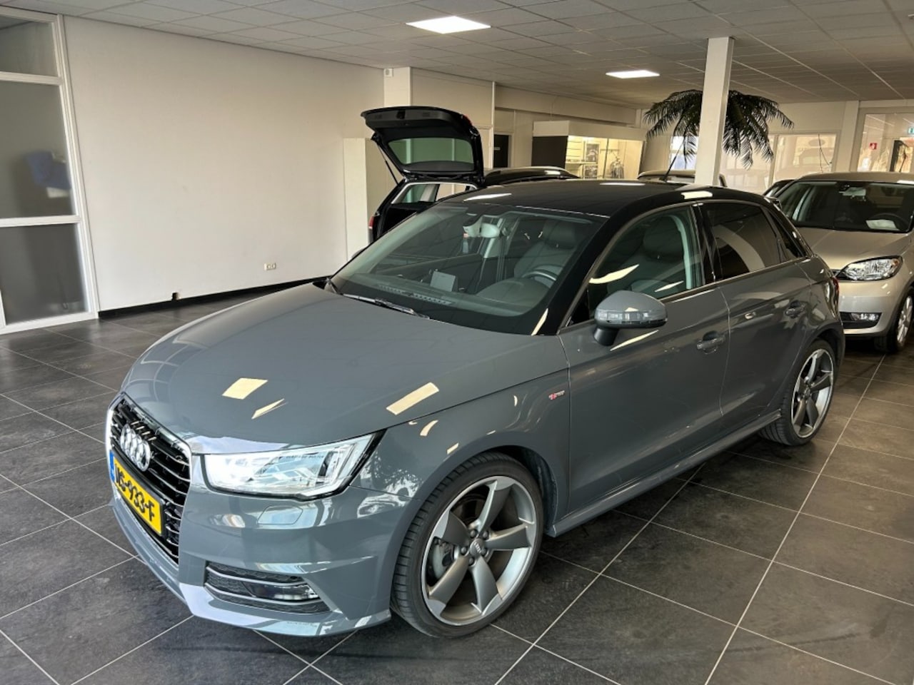 Audi A1 - 1.4 TFSI S-LINE Automaat inclusief garantie - AutoWereld.nl