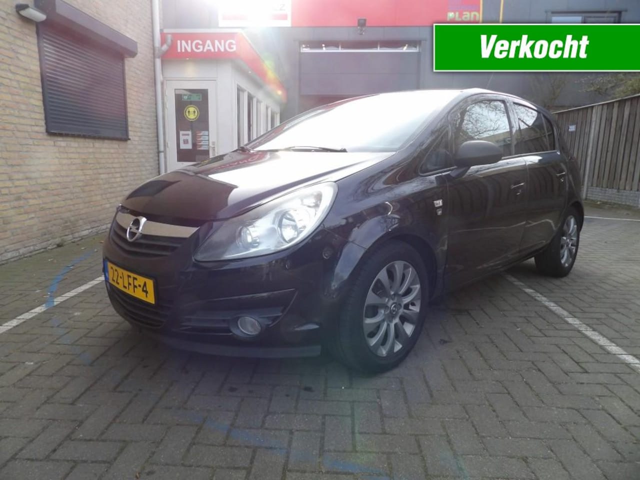 Opel Corsa - 1.2 5drs - airco - cruise - complete historie - nette staat - AutoWereld.nl