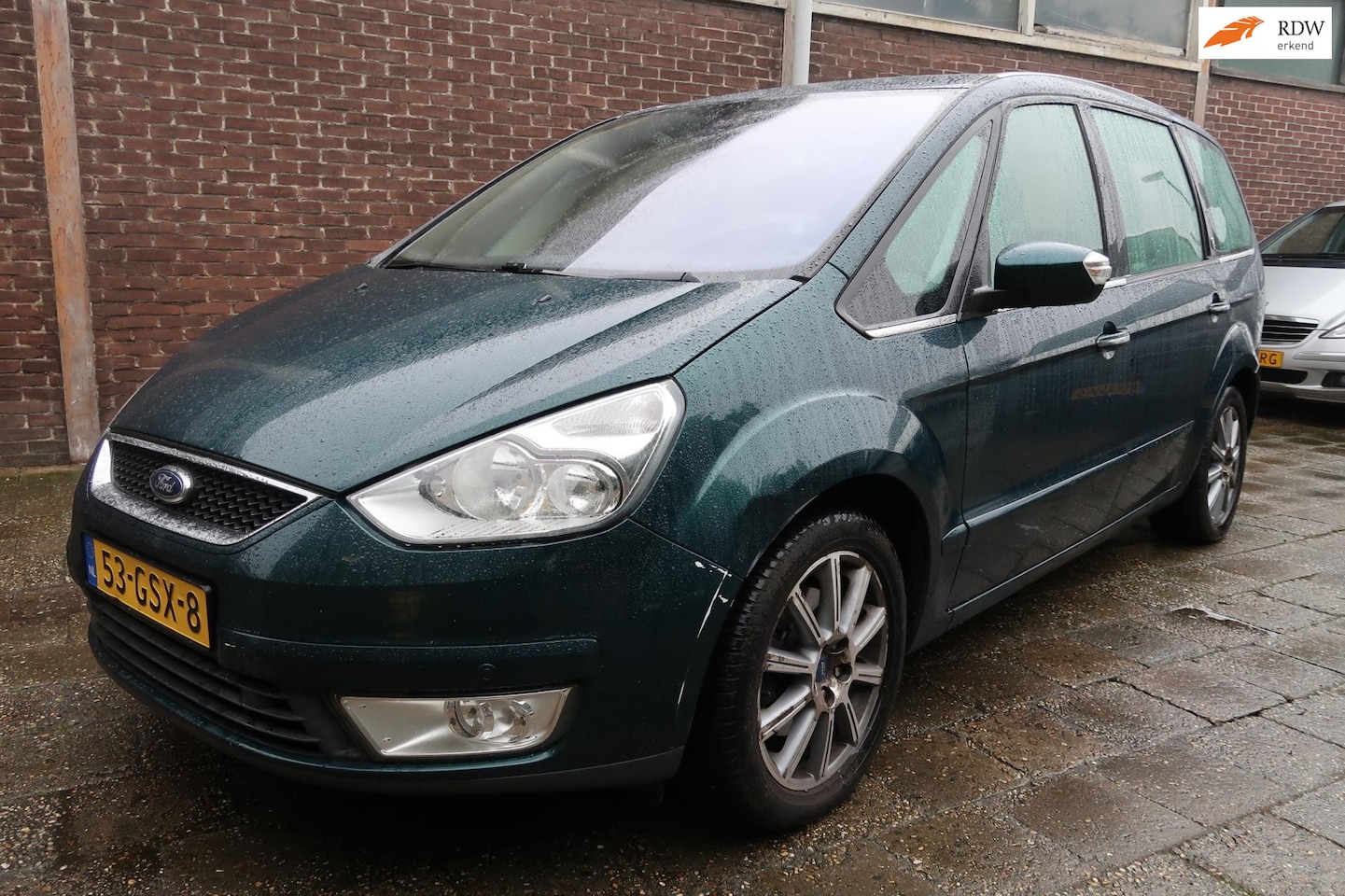 Ford Galaxy - 2.0-16V Ghia 2.0-16V Ghia, 7 persoons, Memory stoel, Climate+Cruise control. LM velgen, Houten design - AutoWereld.nl