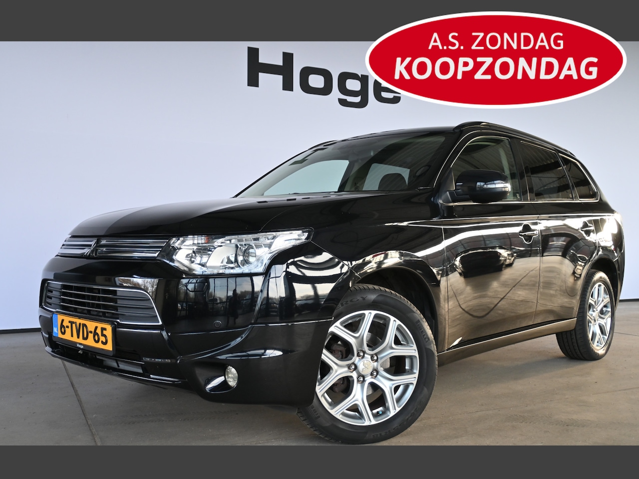 Mitsubishi Outlander - 2.0 PHEV Instyle Automaat Clima Navigatie Goed Onderhouden! Inruil Mogelijk! - AutoWereld.nl