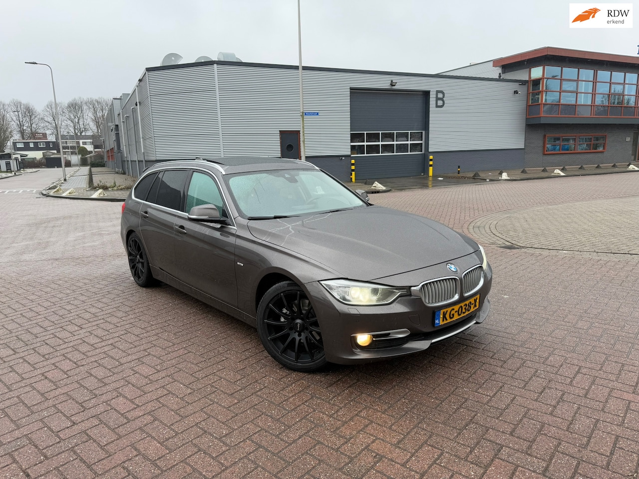 BMW 3-serie Touring - 320d PANORAMA AUTOMAAT CLIMA stoelverwarming - AutoWereld.nl