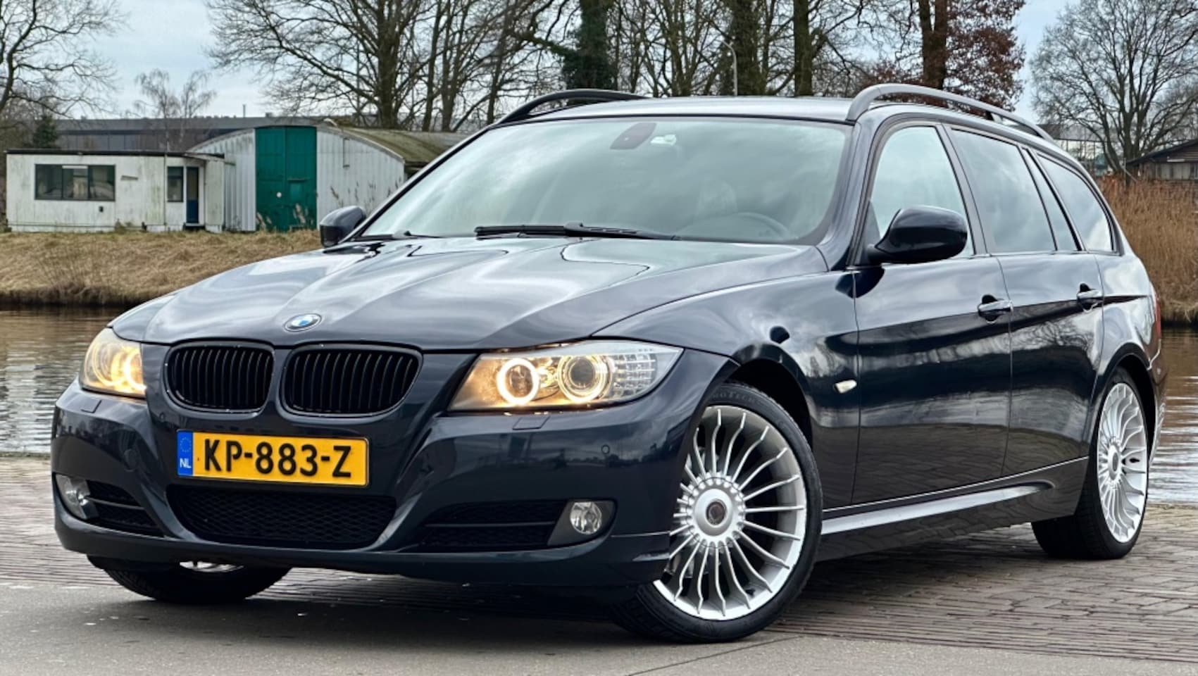 BMW 3-serie Touring - 320d High Executive 320d High Executive - AutoWereld.nl