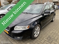 Volvo V50 - 1.6 D2 S/S Business Pro Edition ECC LEDER CRUISE TREKHAAK