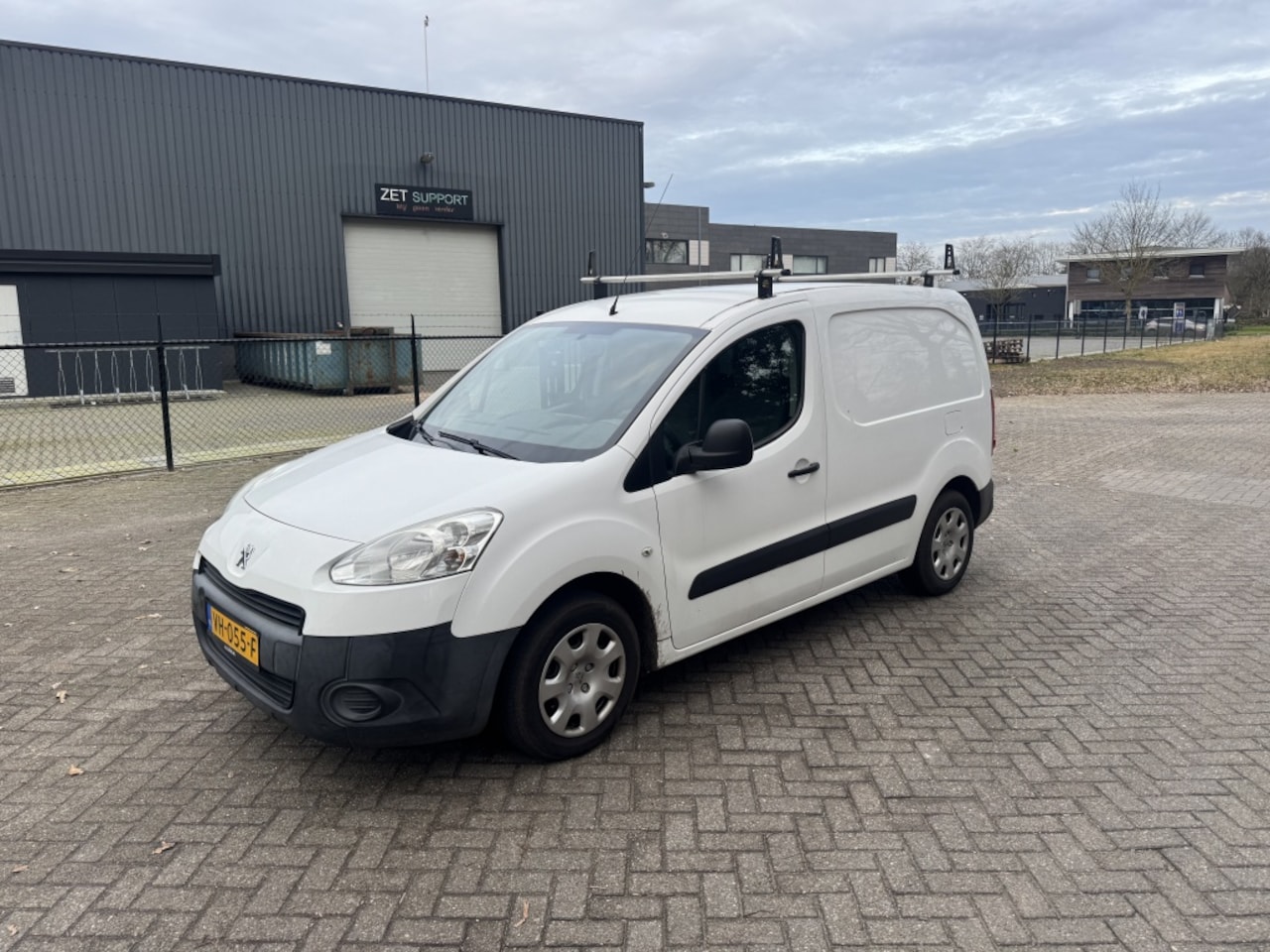 Peugeot Partner - 120 1.6eHDI L1XT Pr+ - AutoWereld.nl