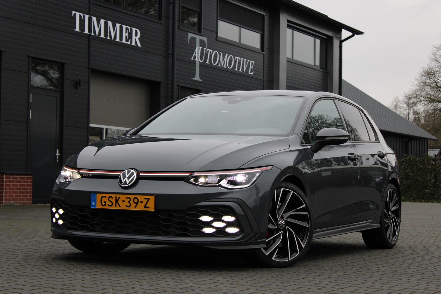 Volkswagen Golf - 2.0 TSI GTI Goed onderhouden 19 inch Weinig kilometers - AutoWereld.nl