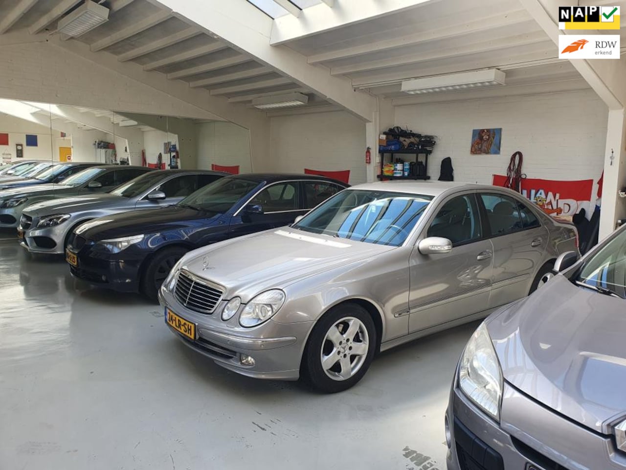 Mercedes-Benz E-klasse - 200 Komp Avantg Automaat youngtimer - AutoWereld.nl