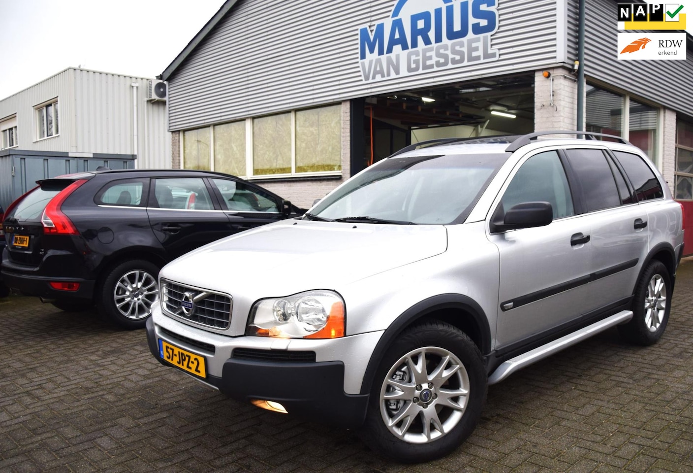 Volvo XC90 - 2.5 T AWD GearTronic 7-pers & Xenon 210 pk - AutoWereld.nl