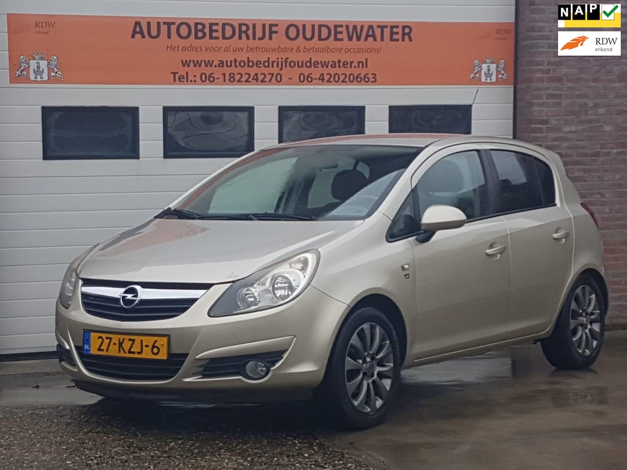 Opel Corsa - 1.2-16V '111' Edition 1.2-16V '111' Edition - AutoWereld.nl