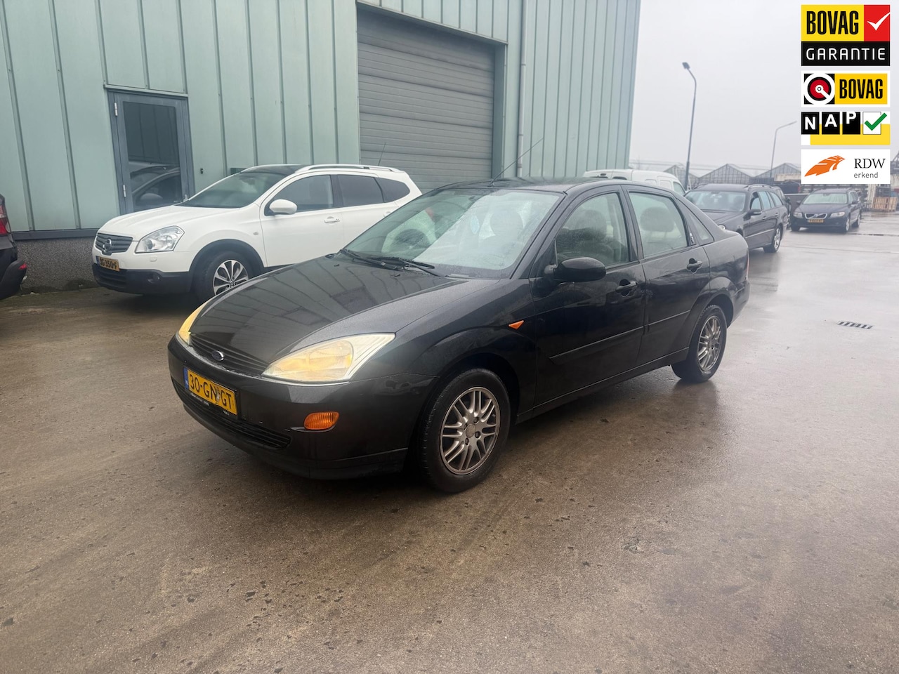 Ford Focus - 1.8-16V Ghia sedan airco rijdt goed - AutoWereld.nl