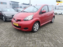 Toyota Aygo - 1.0 AUTOMAAT/NAVIGATIE/NAP/AIRCO