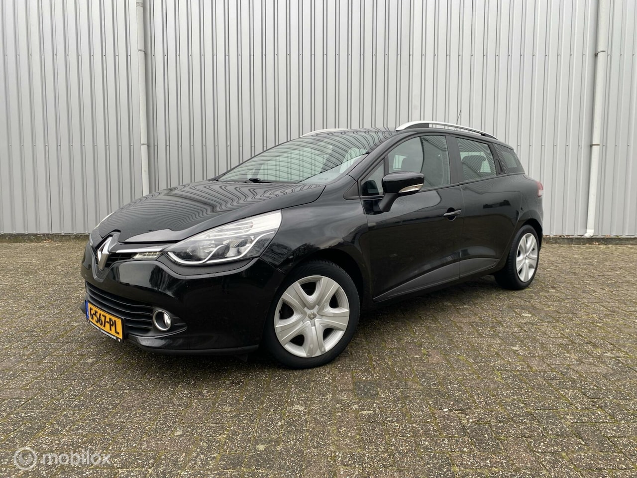 Renault Clio Estate - 1.2 16V Airco Navi Cruise Trekhaak Pdc Nieuwe Apk - AutoWereld.nl