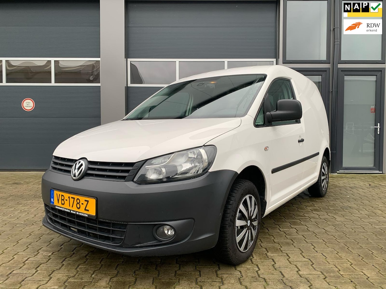 Volkswagen Caddy - 1.6 TDI BMT | N.A.P | Airco | Trekhaak - AutoWereld.nl