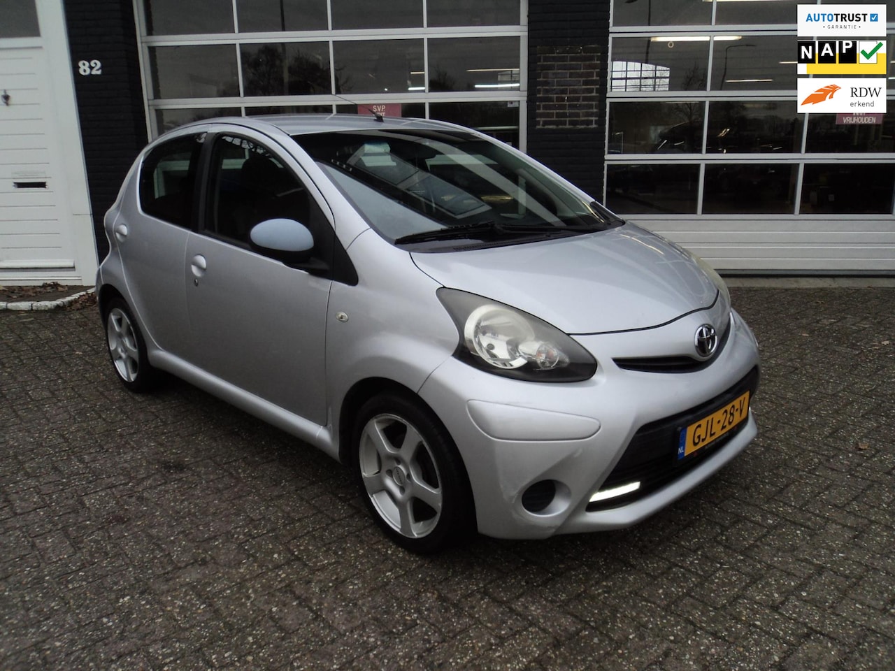 Toyota Aygo - 1.0 VVT-i Access Airco cpv elekt.ramen - AutoWereld.nl