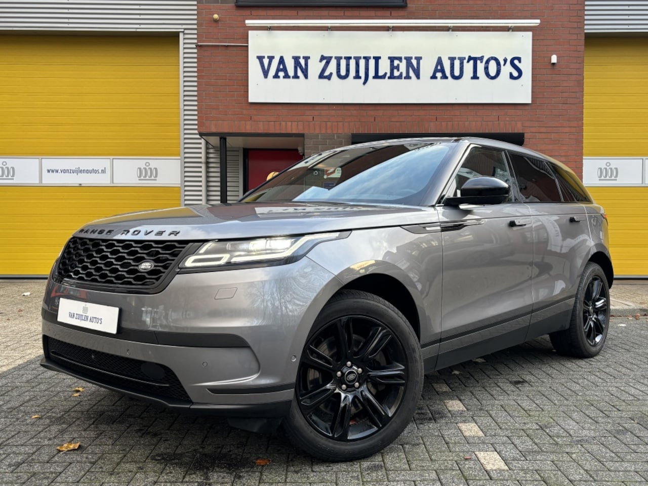 Land Rover Range Rover Velar - 2.0 P400e S Black Pack 20" ACC LED Memory - AutoWereld.nl