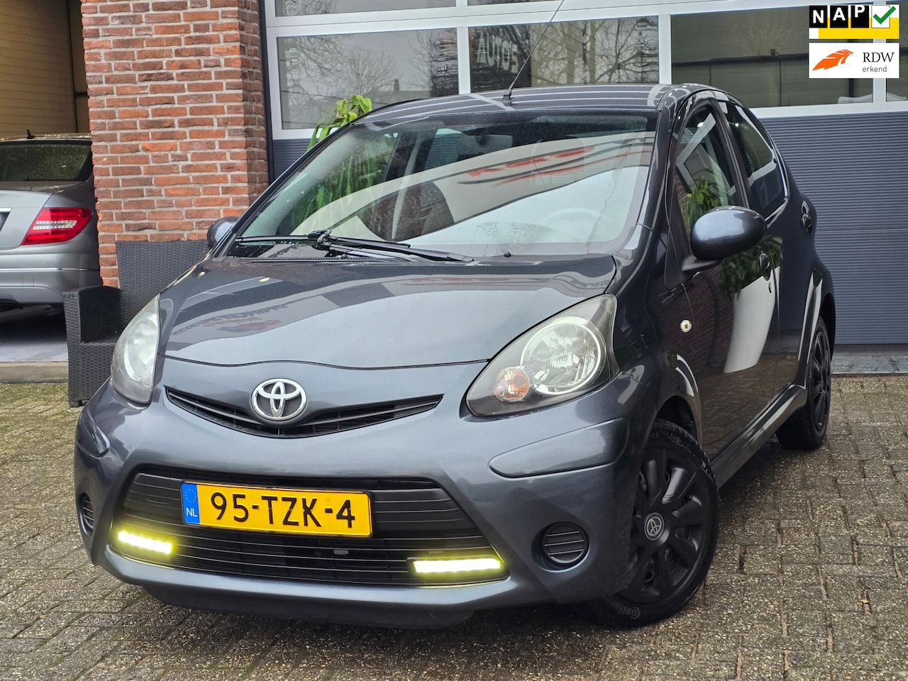 Toyota Aygo - 1.0 VVT-i Aspiration 5DR |Nap |Airco |Led |C1/107 - AutoWereld.nl