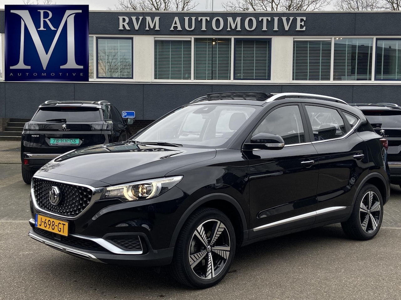 MG ZS - EV Luxury 45 kWh ORIG. NL. NAP KM. | TREKHAAK | LEDER | PANO - AutoWereld.nl