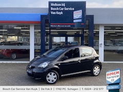 Toyota Aygo - 1.0-12V Access / NL-Auto / 2e-Eigenaar / 5-Deurs / 109.000 KM / 68 PK / Radio-Aux / Airco