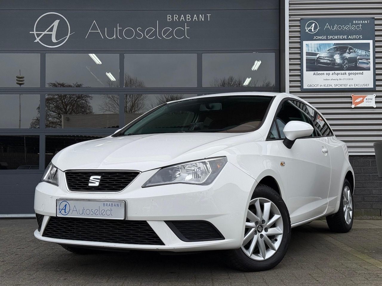 Seat Ibiza - 1.2 Style Clima PDC Navi - AutoWereld.nl