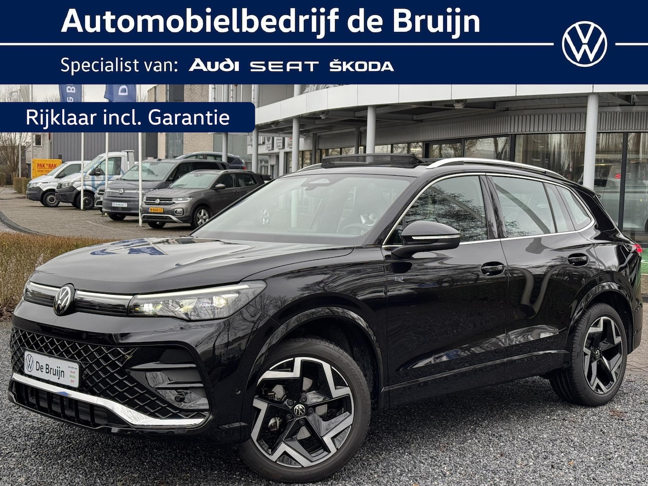 Volkswagen Tiguan - 1.5 eTSI 150pk DSG R-Line (Pano,Trekhaak,Camera) - AutoWereld.nl