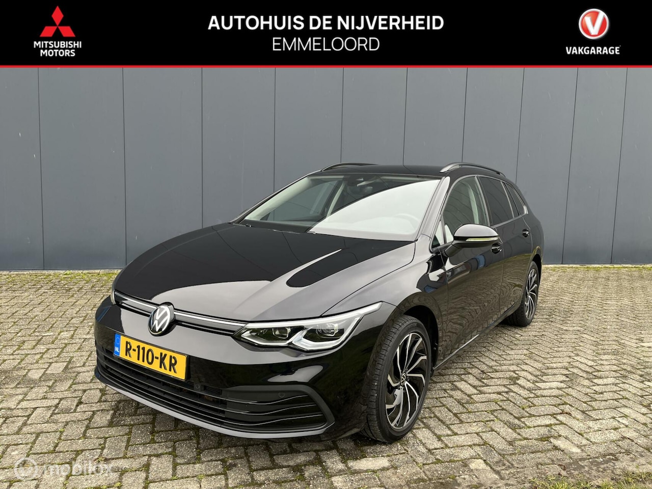 Volkswagen Golf Variant - 1.0 eTSI Life|navigatie|carplay|DAB| - AutoWereld.nl