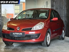 Renault Clio - 1.6-16V Dynamique