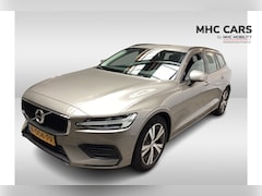 Volvo V60 - 2.0 B3 Momentum Advantage | verwacht |