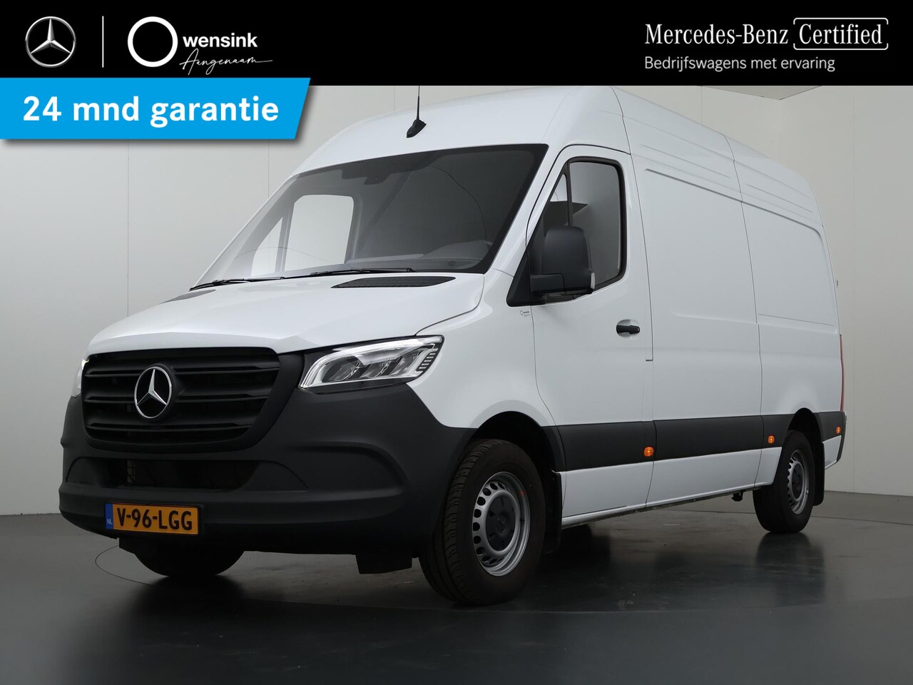 Mercedes-Benz Sprinter - 317 CDI Aut. | L2 H2 | Airco | Parkeercamera | Carplay | Bluetooth | 3-zits | Trekhaak | 3 - AutoWereld.nl