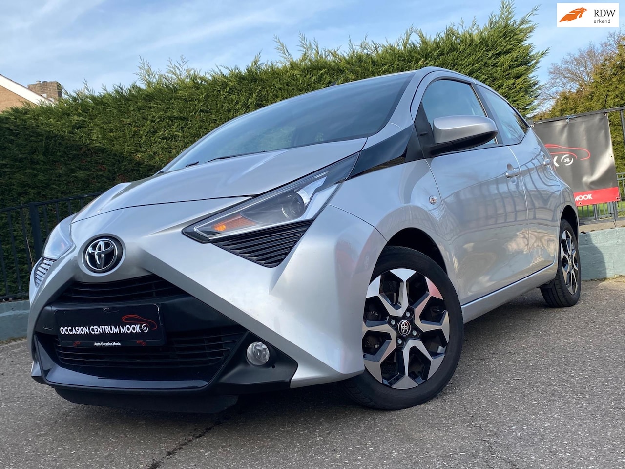 Toyota Aygo - 1.0 VVT-i x-clusiv camera*Lmv*speed limit - AutoWereld.nl