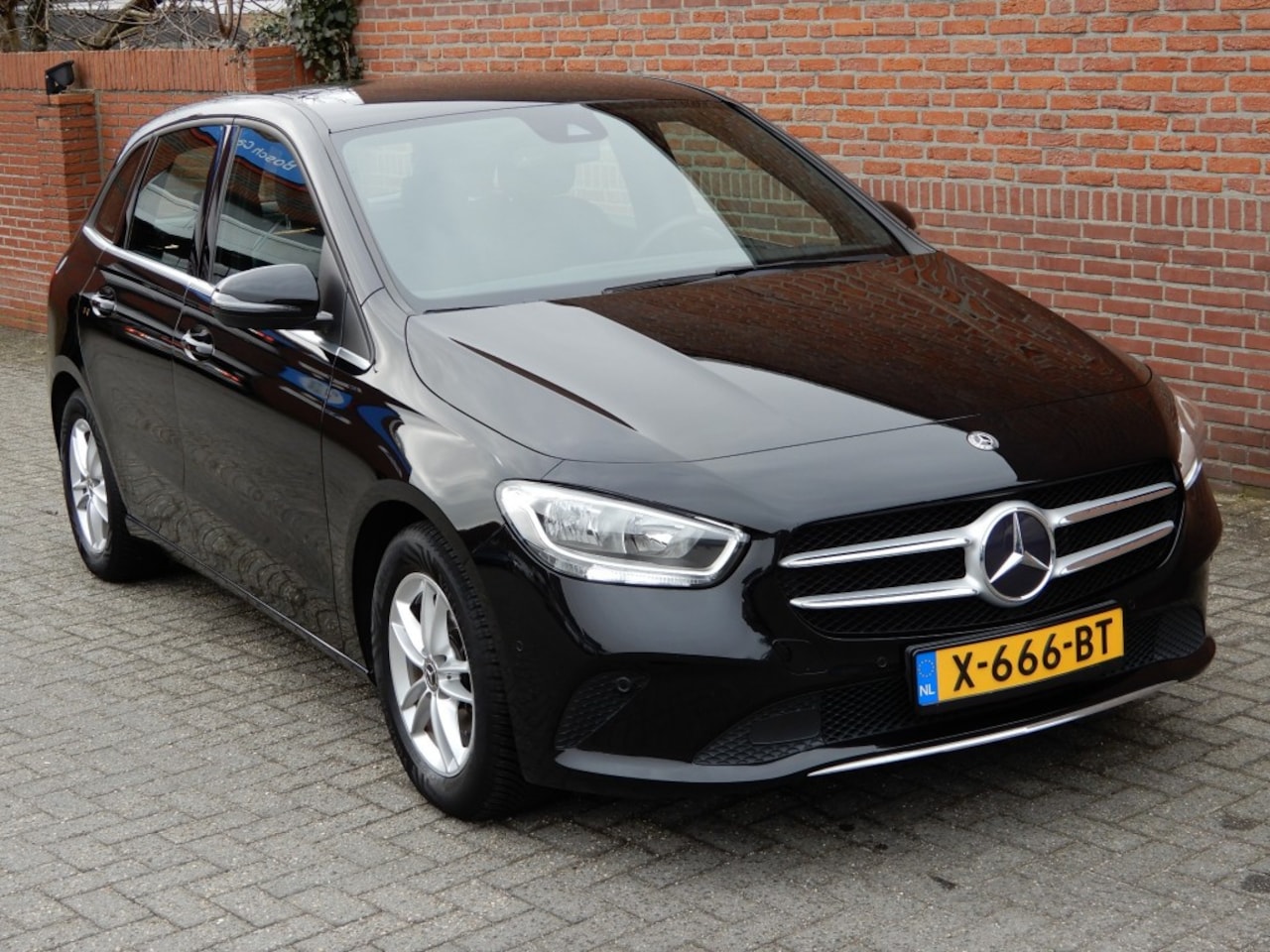 Mercedes-Benz B-klasse - 180 Premium Plus 180 PREMIUM PLUS - AutoWereld.nl